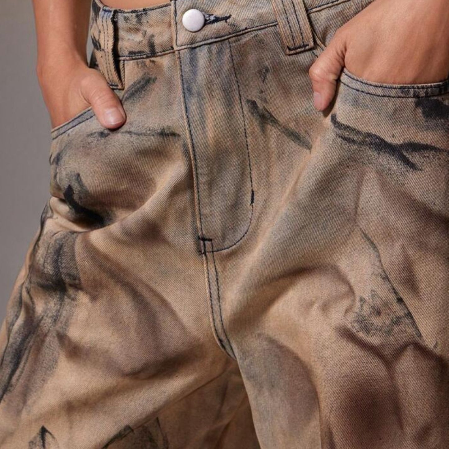 Pantalón Ancho Urbano con Estampado Abstracto