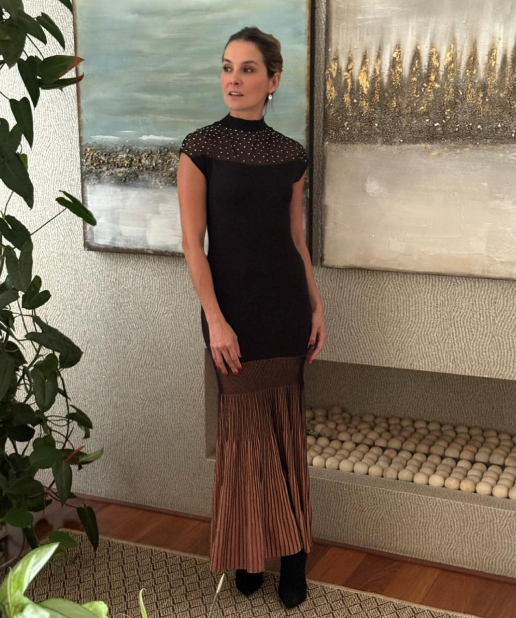 Maxi Vestido Tejido con Apliques