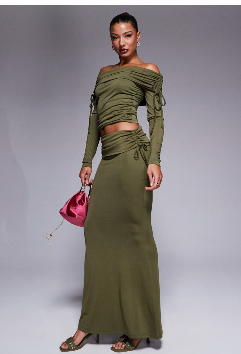 Set Top y Maxi Falda