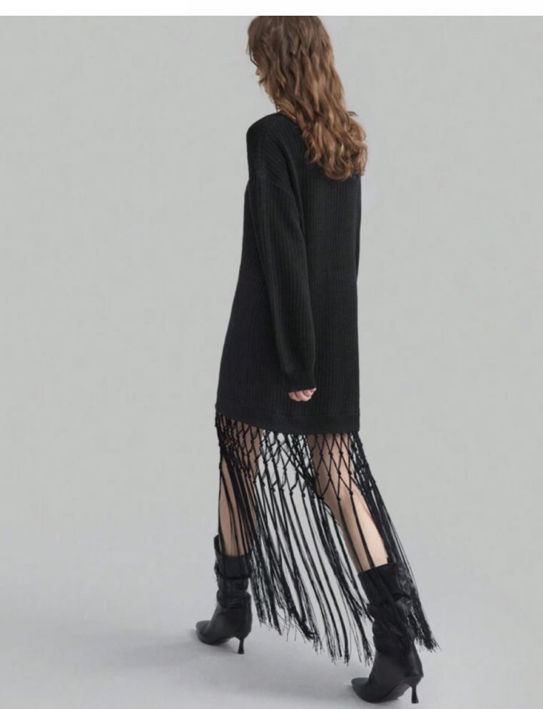 Vestido Sweater Tejido con Flecos