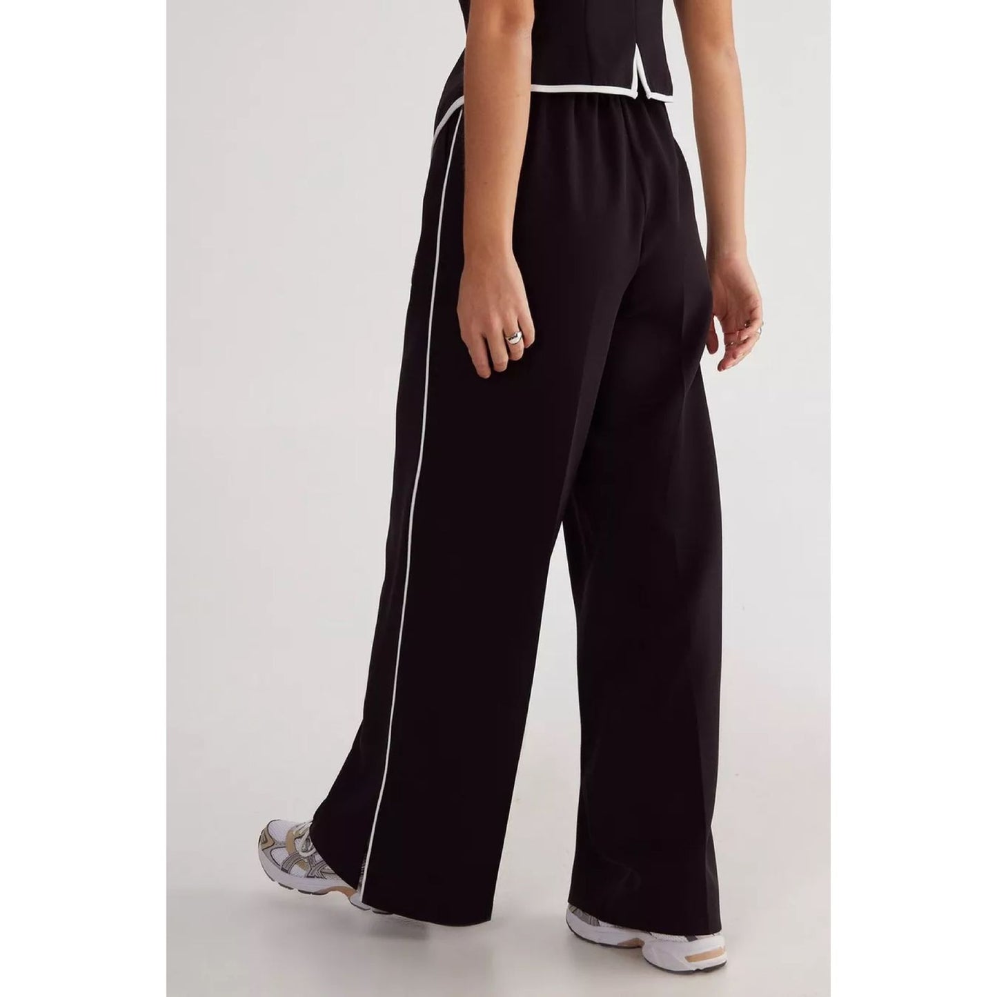 Set Top Tipo Chaleco con Lazos y Pantalón