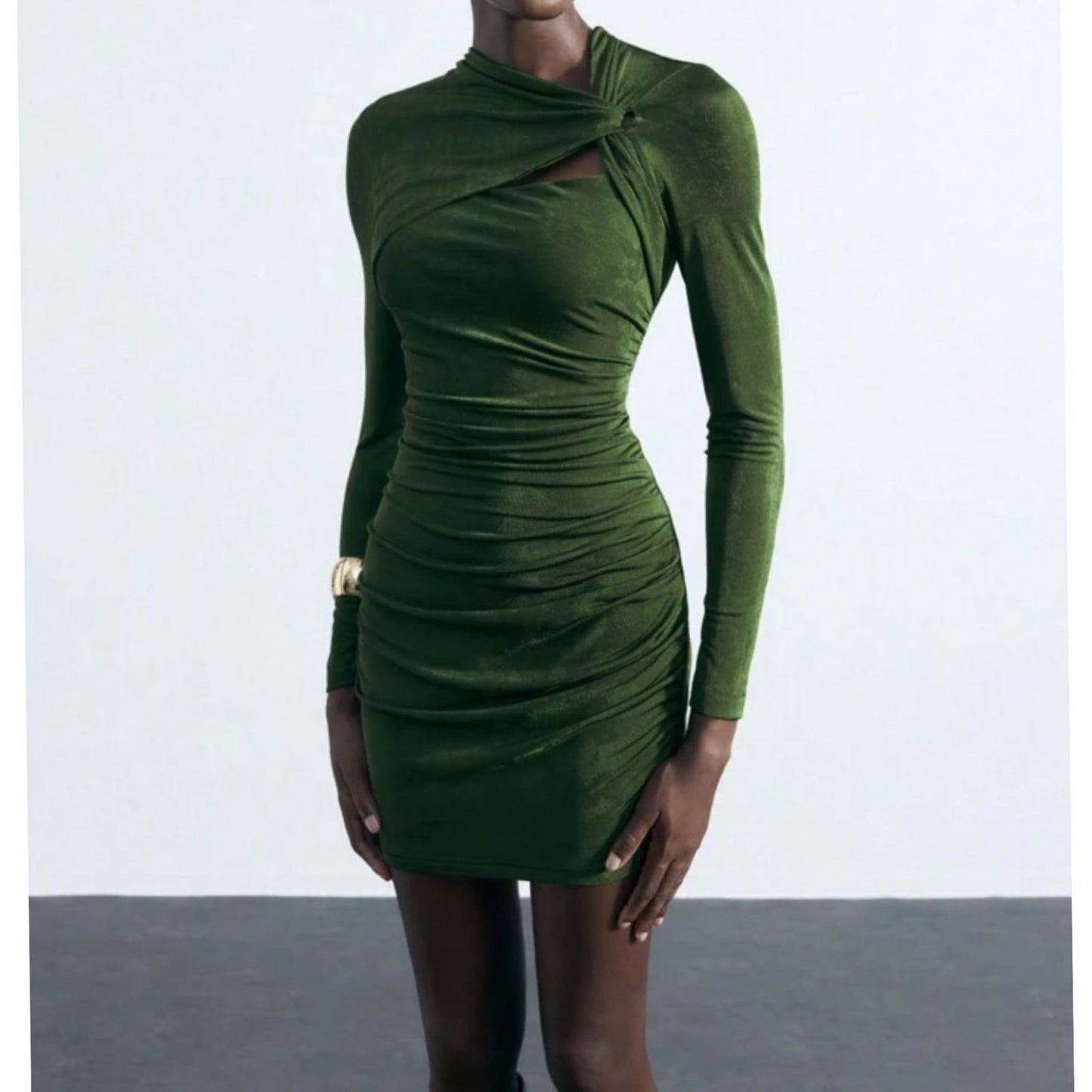 Vestido Mini Ceñido al Cuerpo
