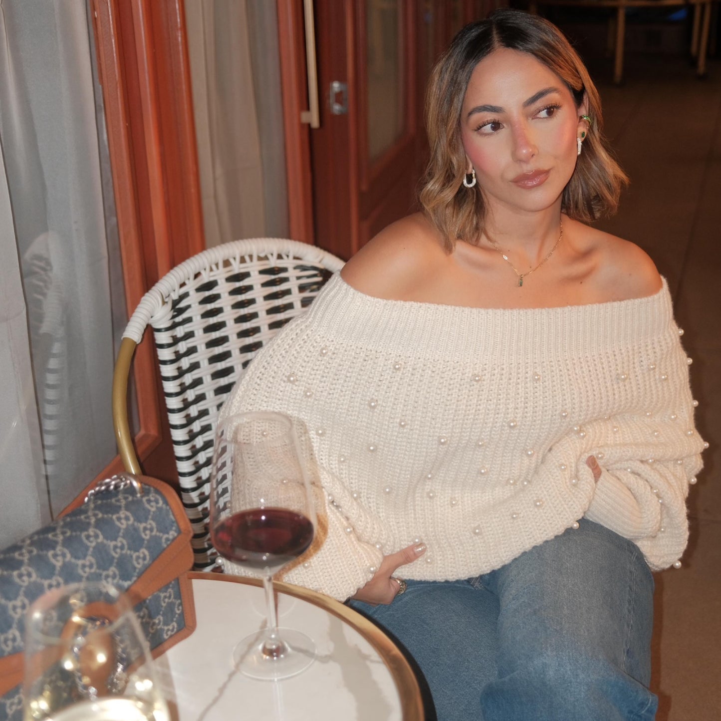 Sweater Cuello Barco Recamado en Perlas