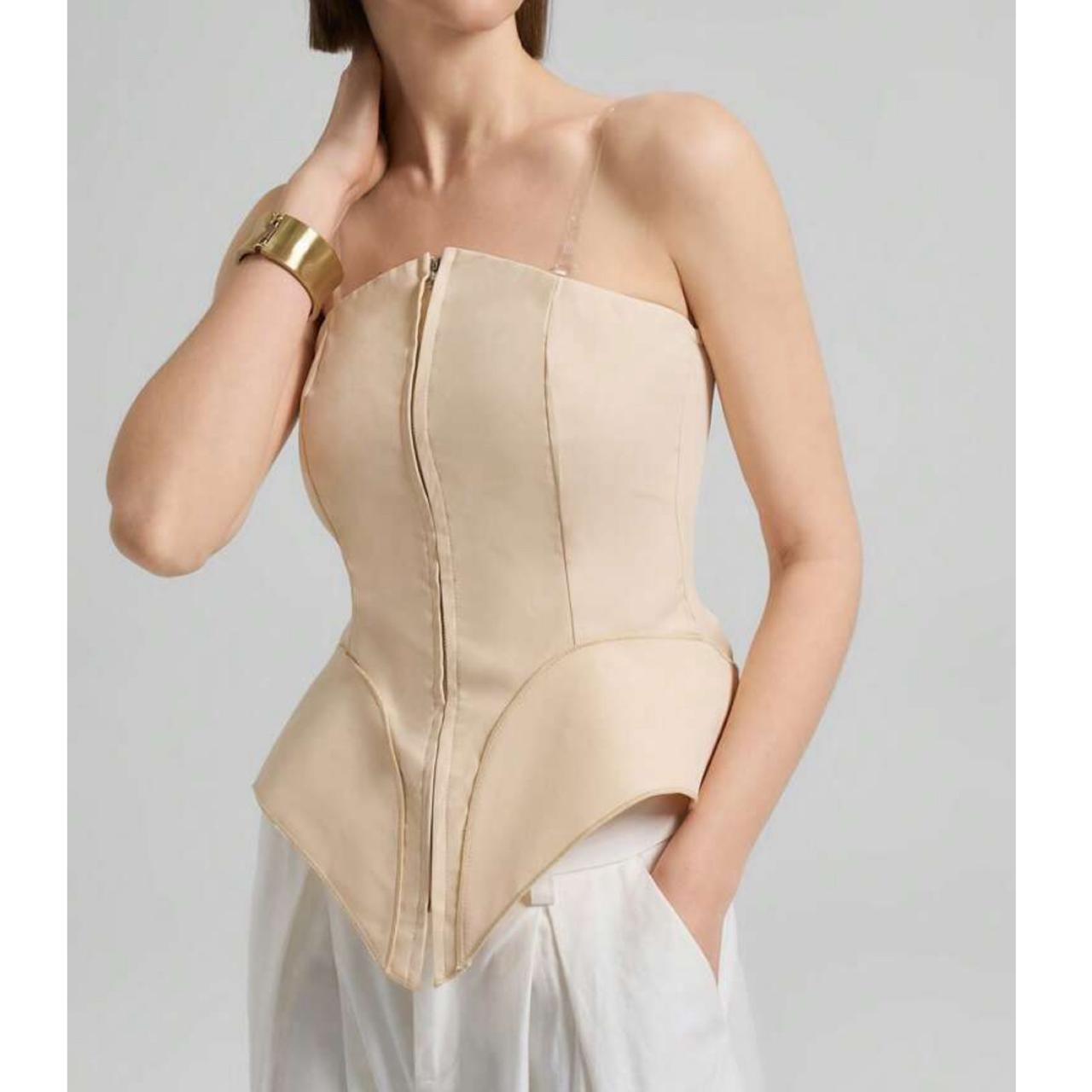 Top Strapless con Peplum
