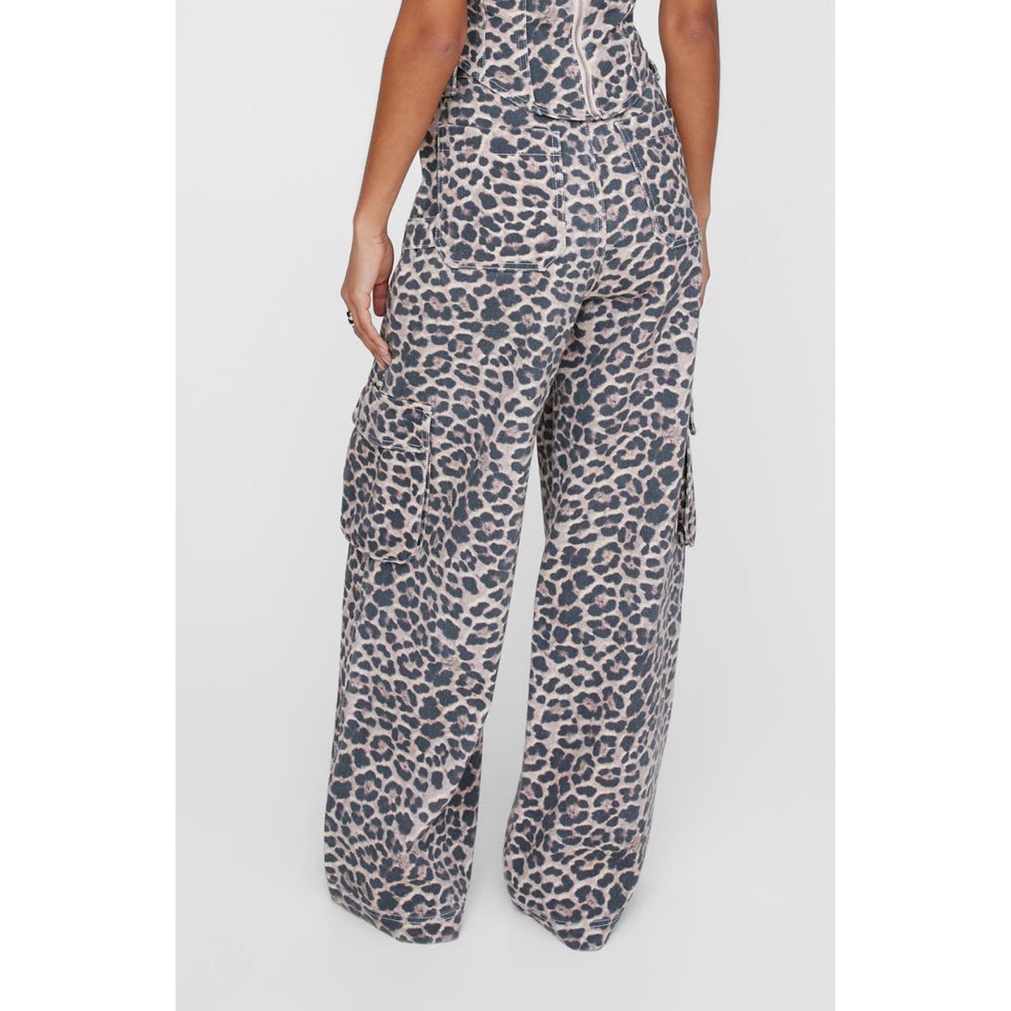 Pantalón con Estampado Animal print
