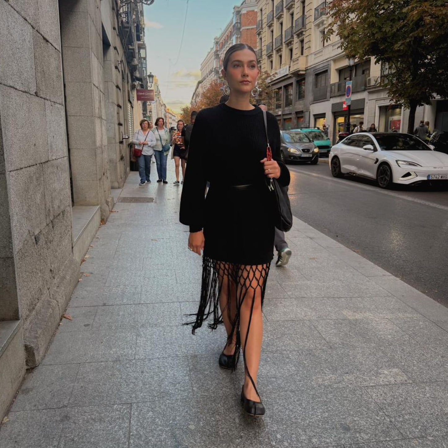 Vestido Tipo Sweater Tejido con Flecos