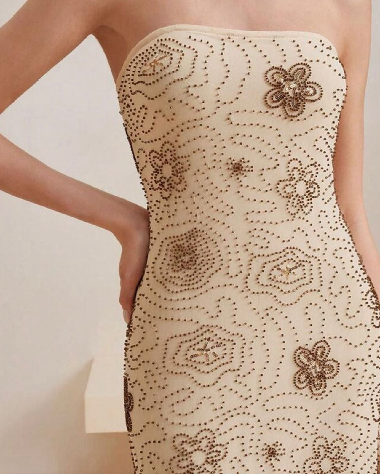 Maxi Vestido Strapless con Apliques Piedras Vm