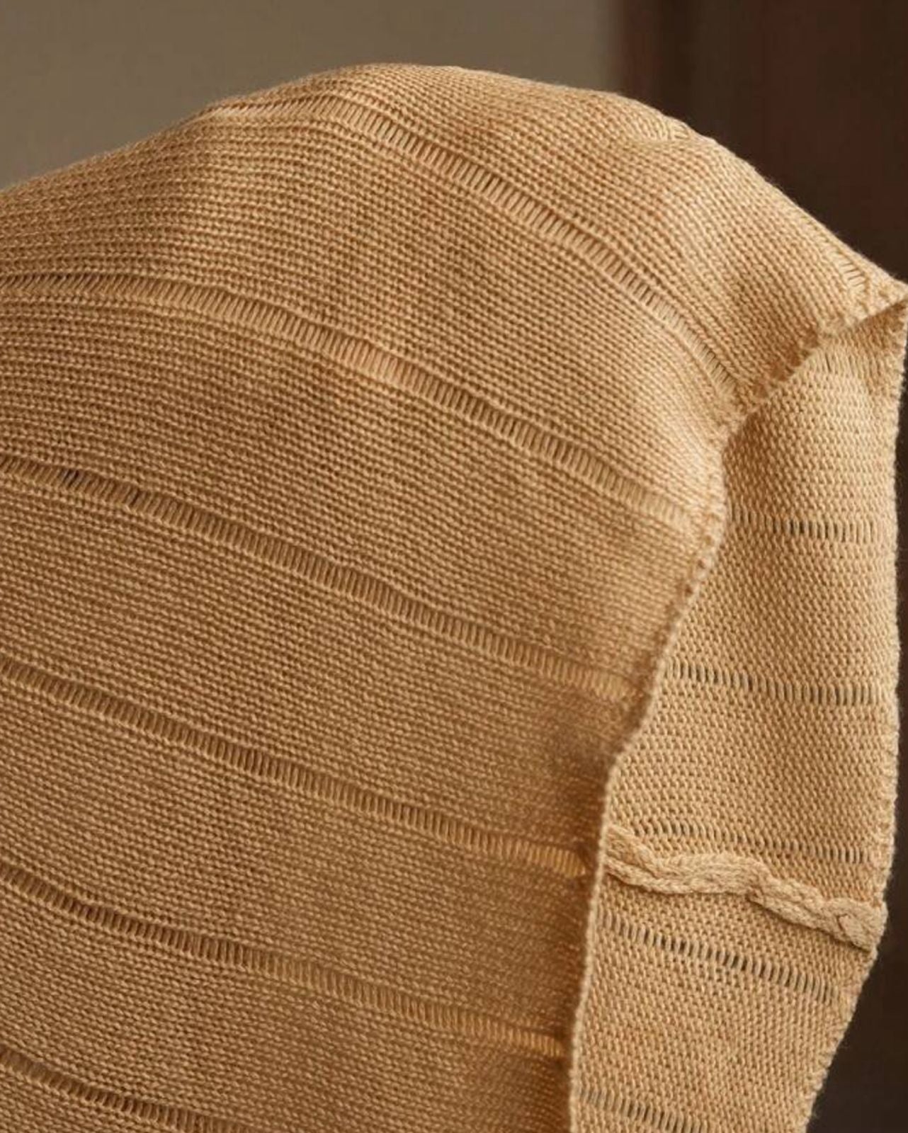 Maxi Vestido en Tejido de Punto con Apliques en Lentejuelas