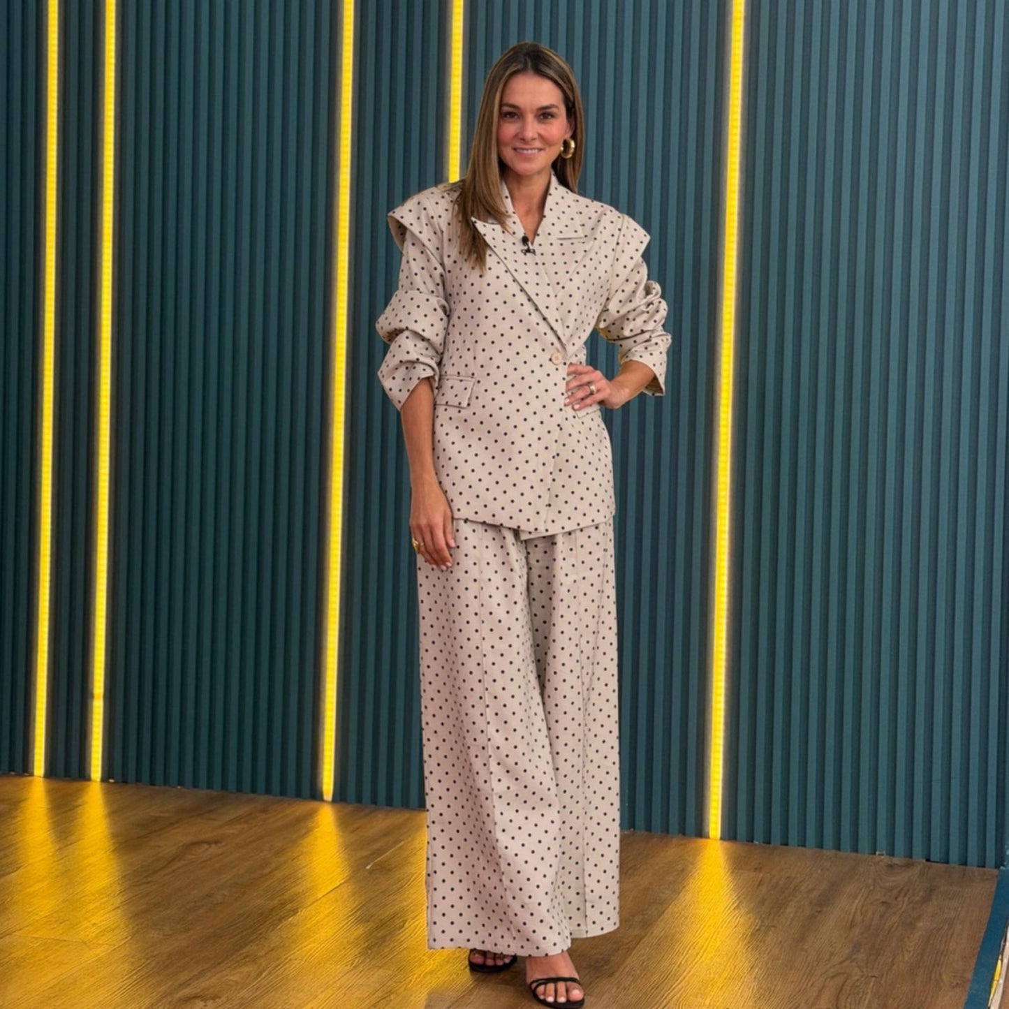 Set Blazer y Pantalón Puntos