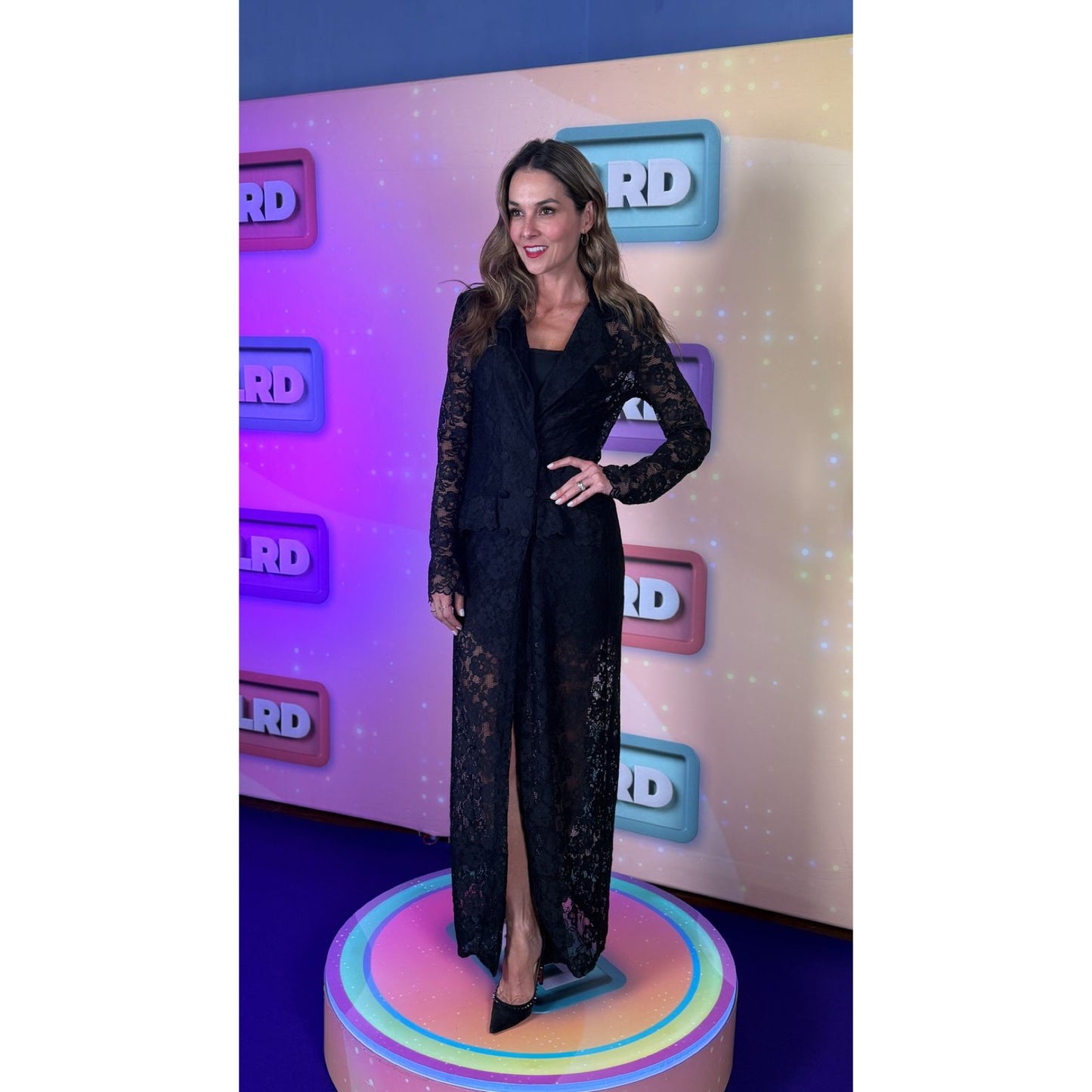 Maxi Vestido tipo Blazer de Encaje