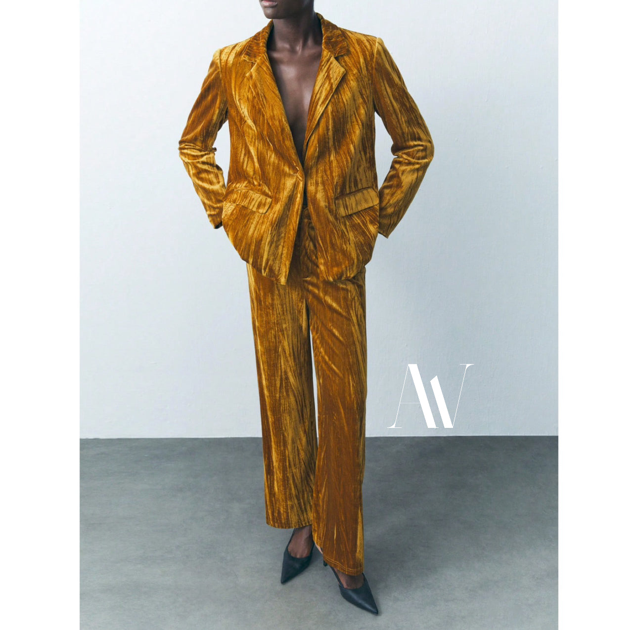 Set Blazer y Pantalón en Terciopelo