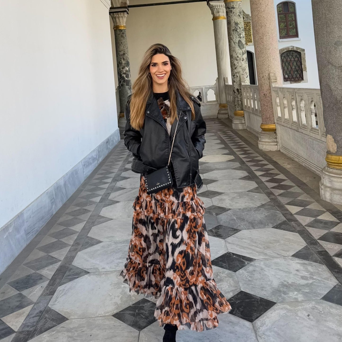 Sweater con Estampado Abstracto Gt