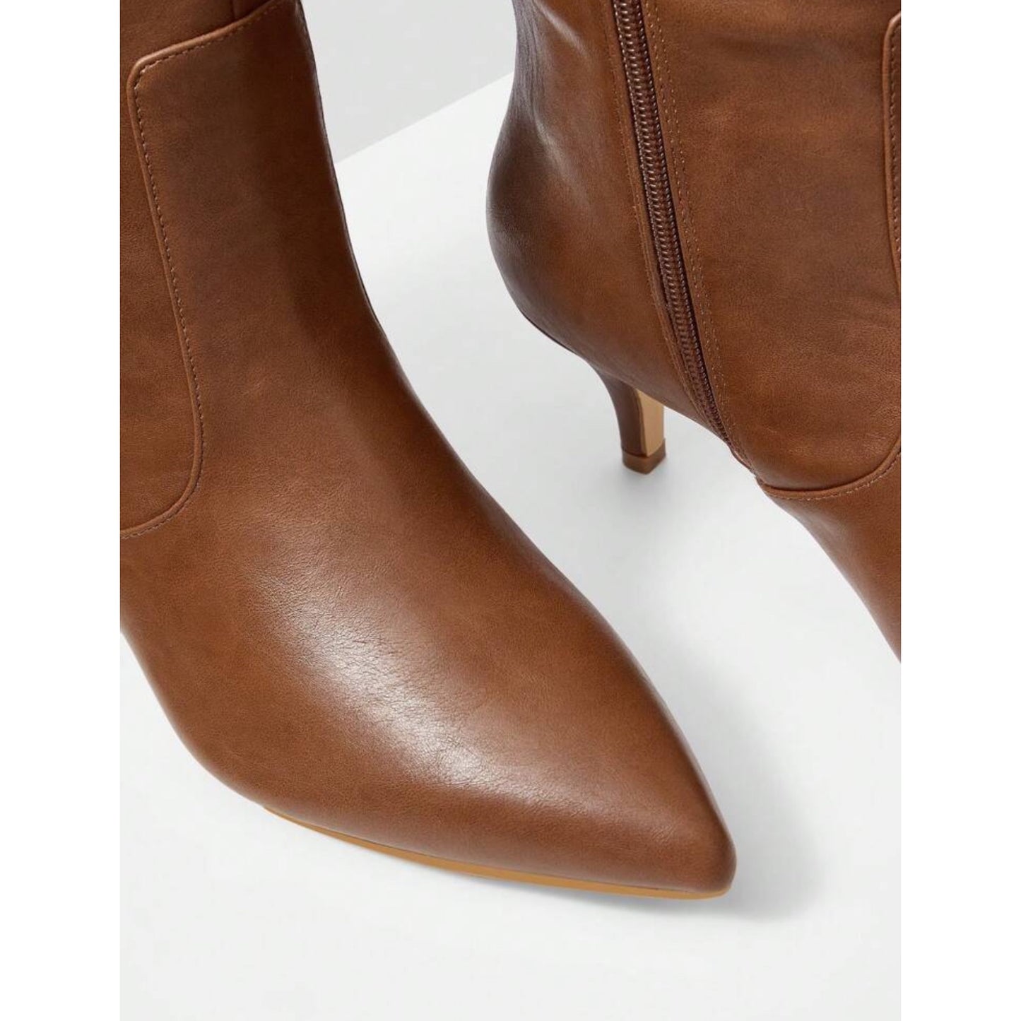 High-top boots