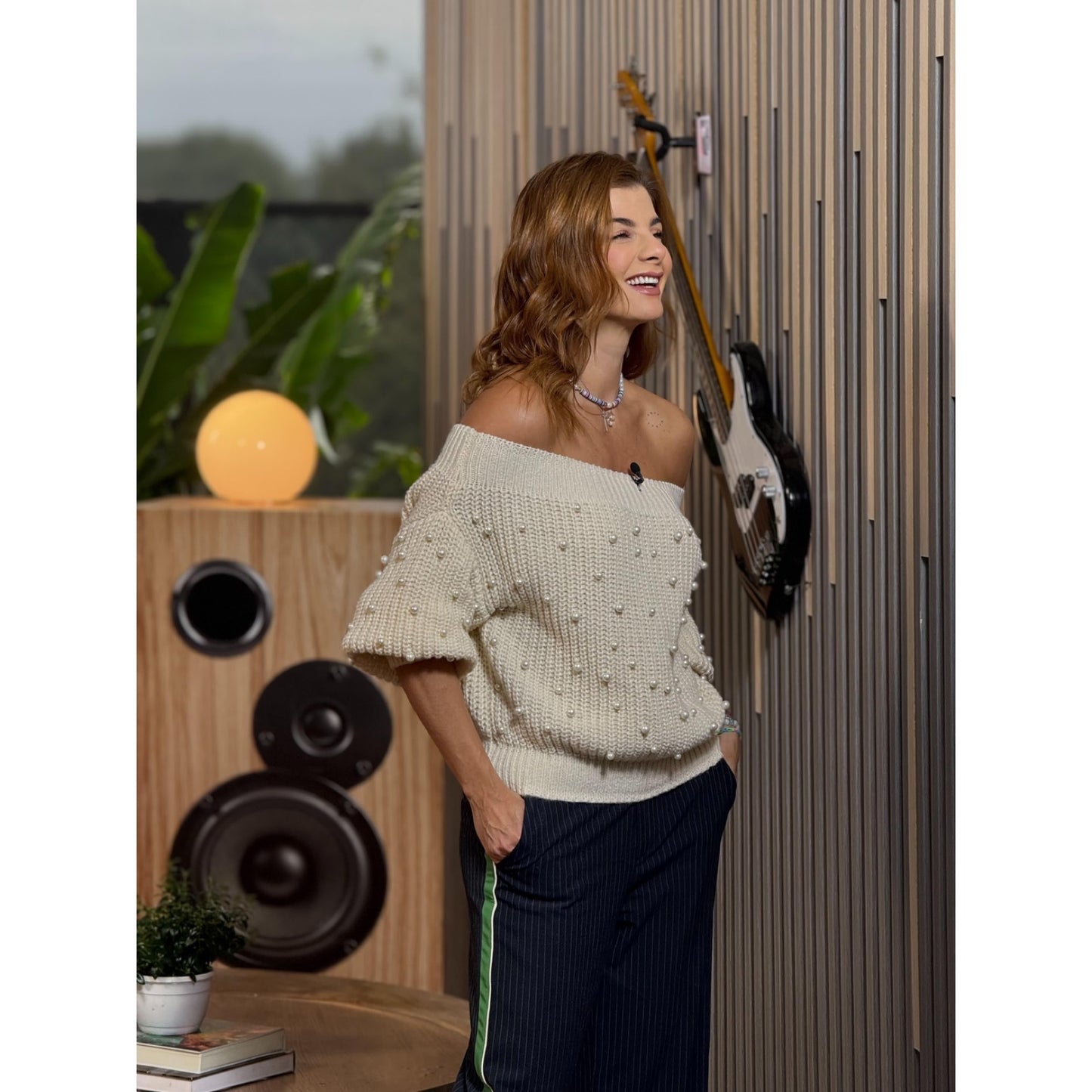 Sweater Cuello Barco Recamado en Perlas