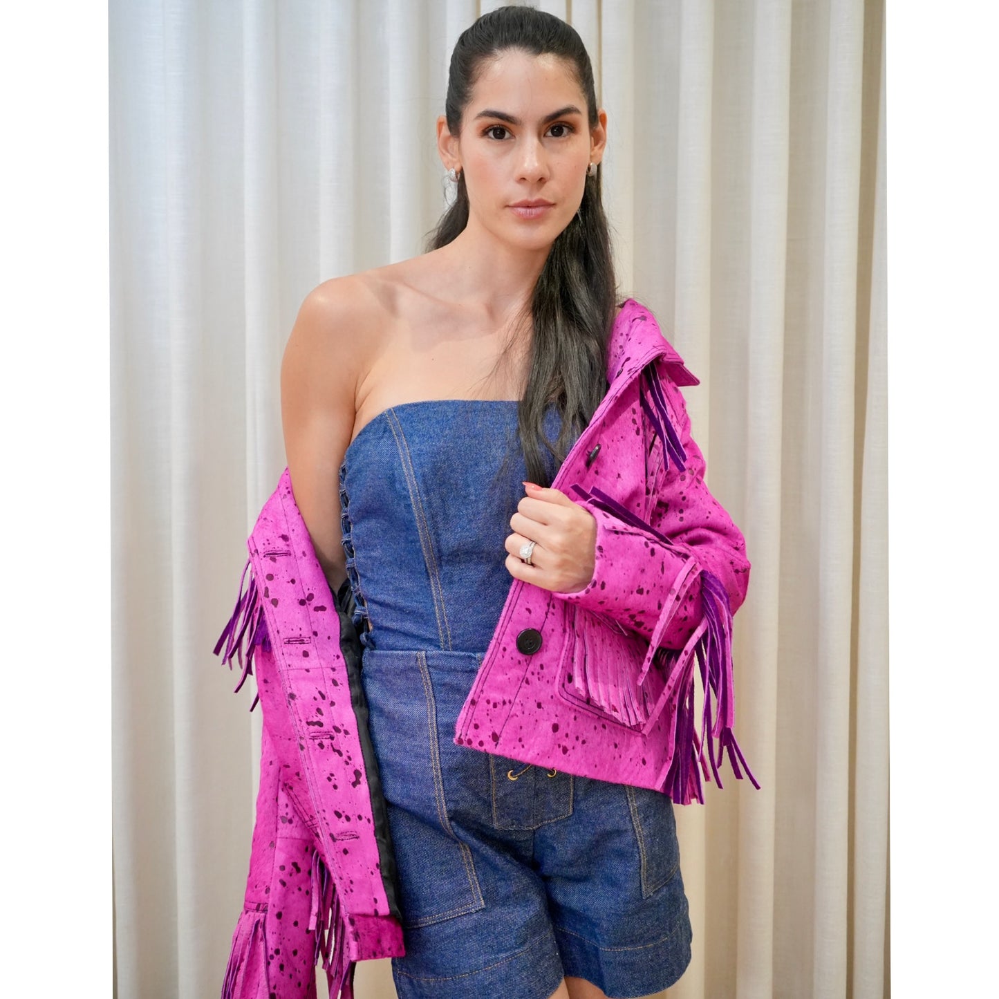 Chaqueta Flecos con Toque Glam Rock
