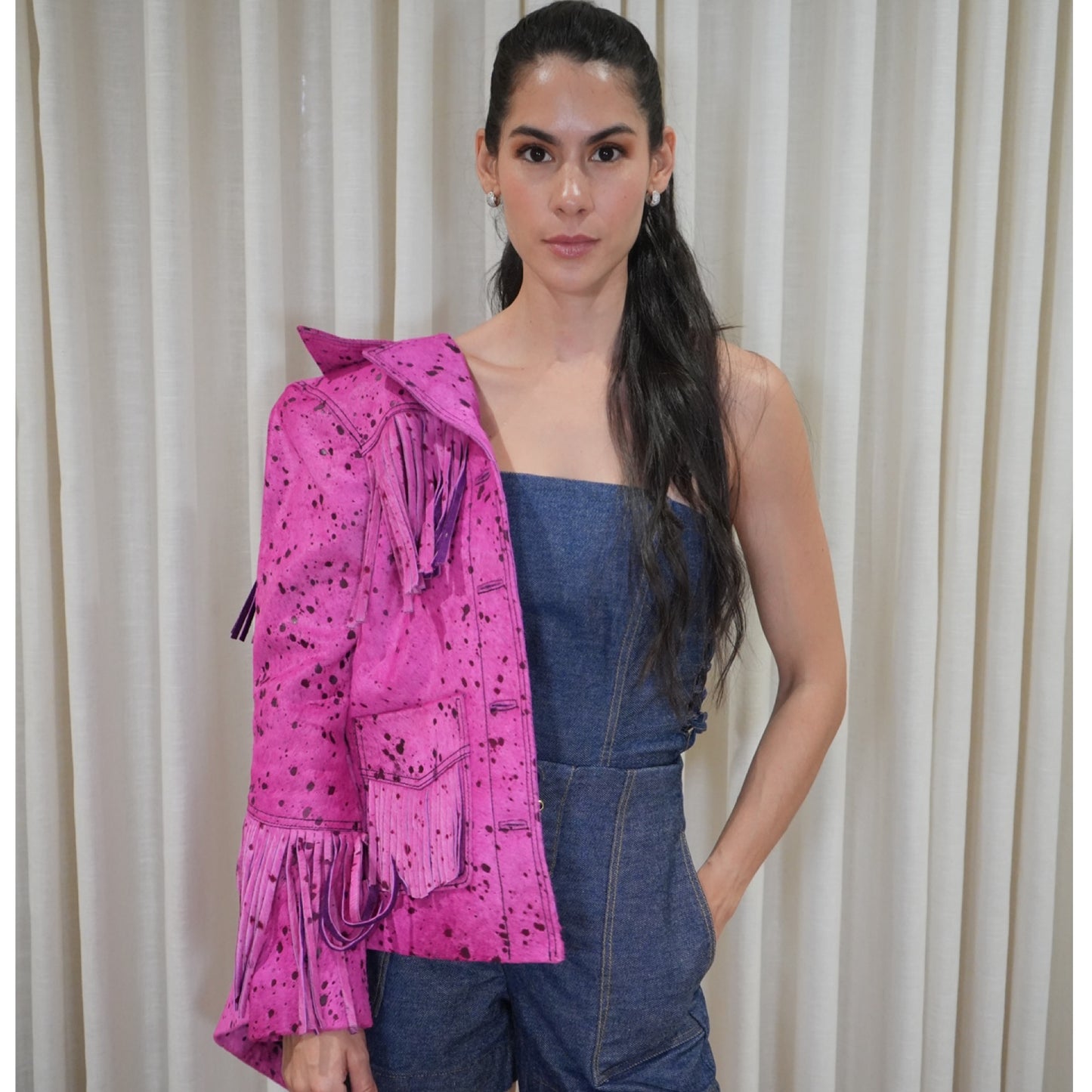 Chaqueta Flecos con Toque Glam Rock