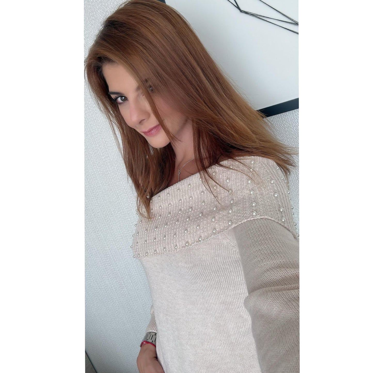 Sweater Cuello Barco Recamado con perlas