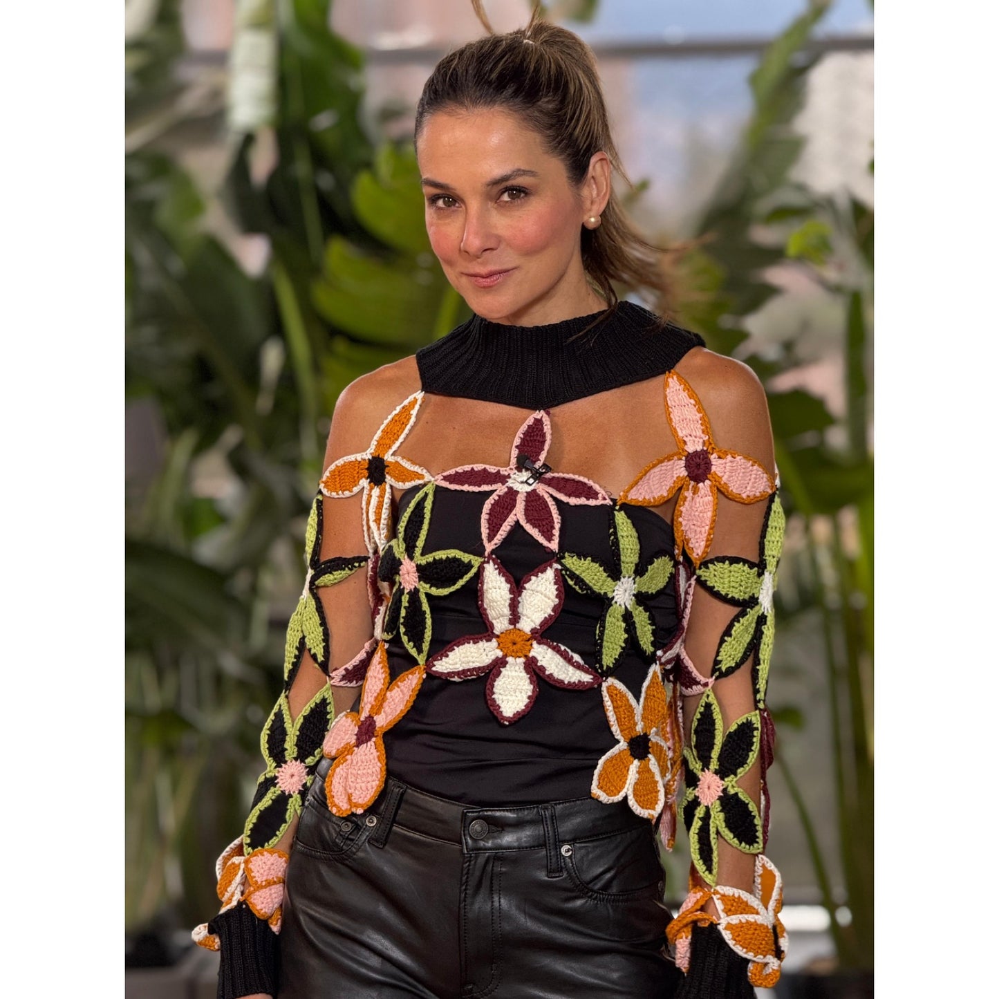 Sweater en Croche con Tejido Floral