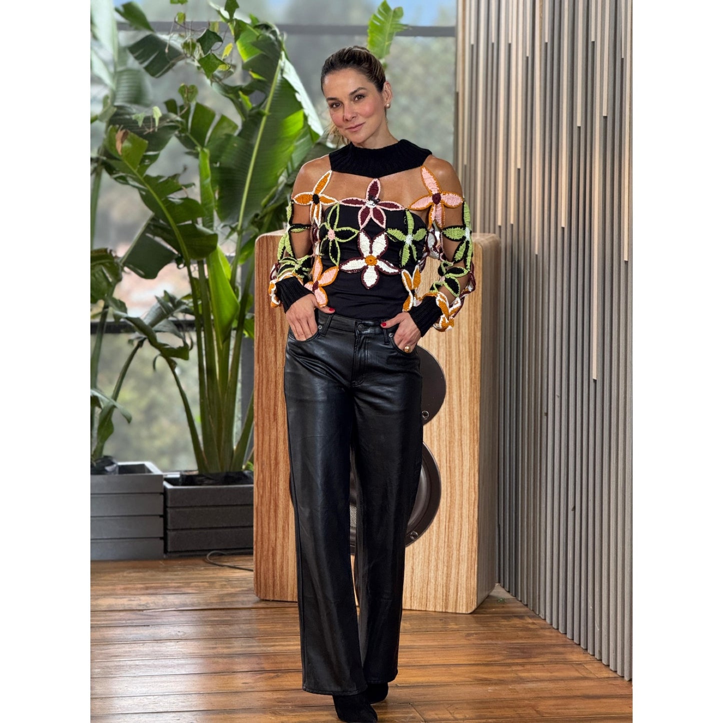 Sweater en Croche con Tejido Floral