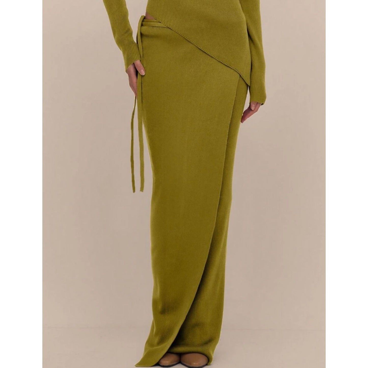 Set Knitted Long Sleeve Top and Maxi Skirt
