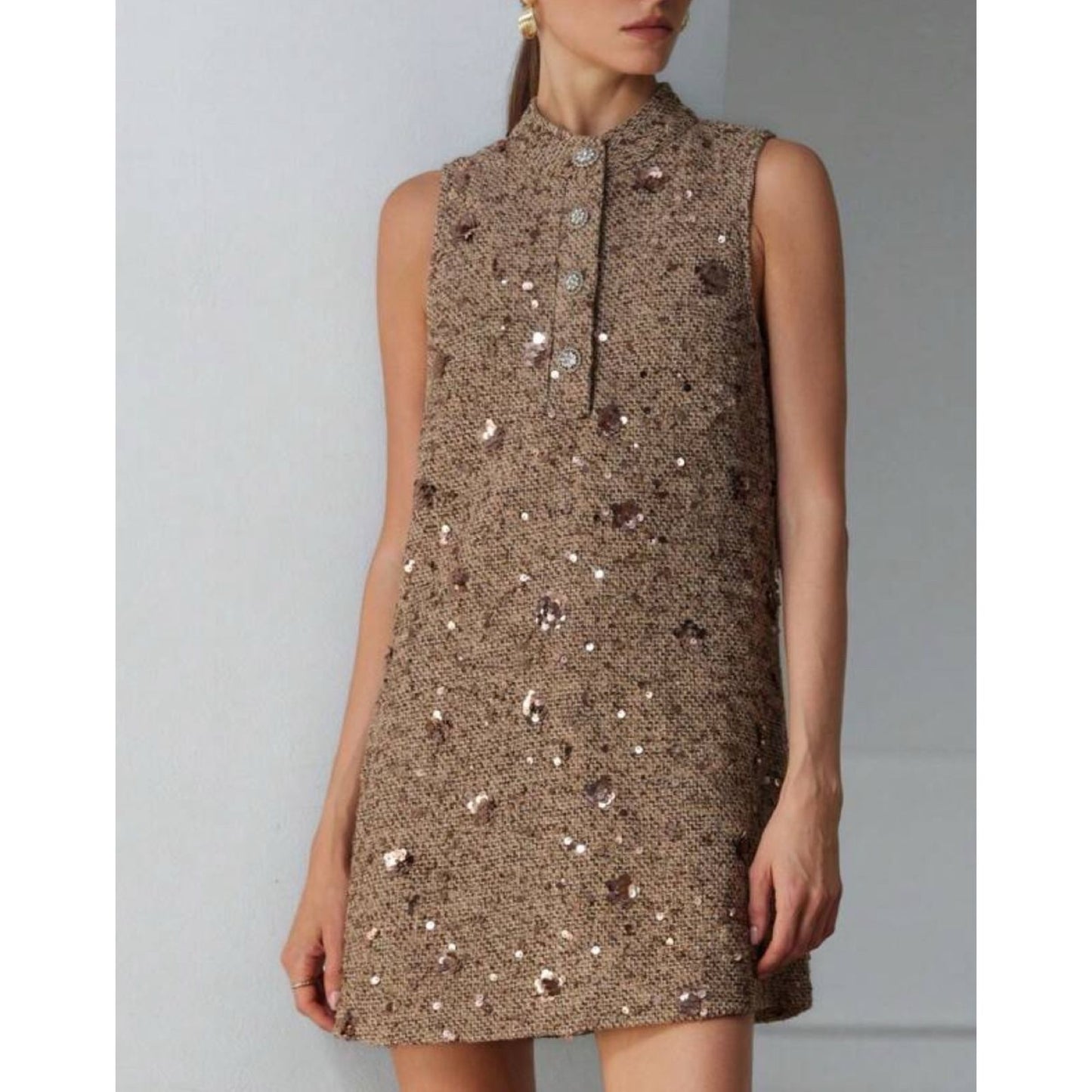 Vestido Mini con Apliques en Lentejuela