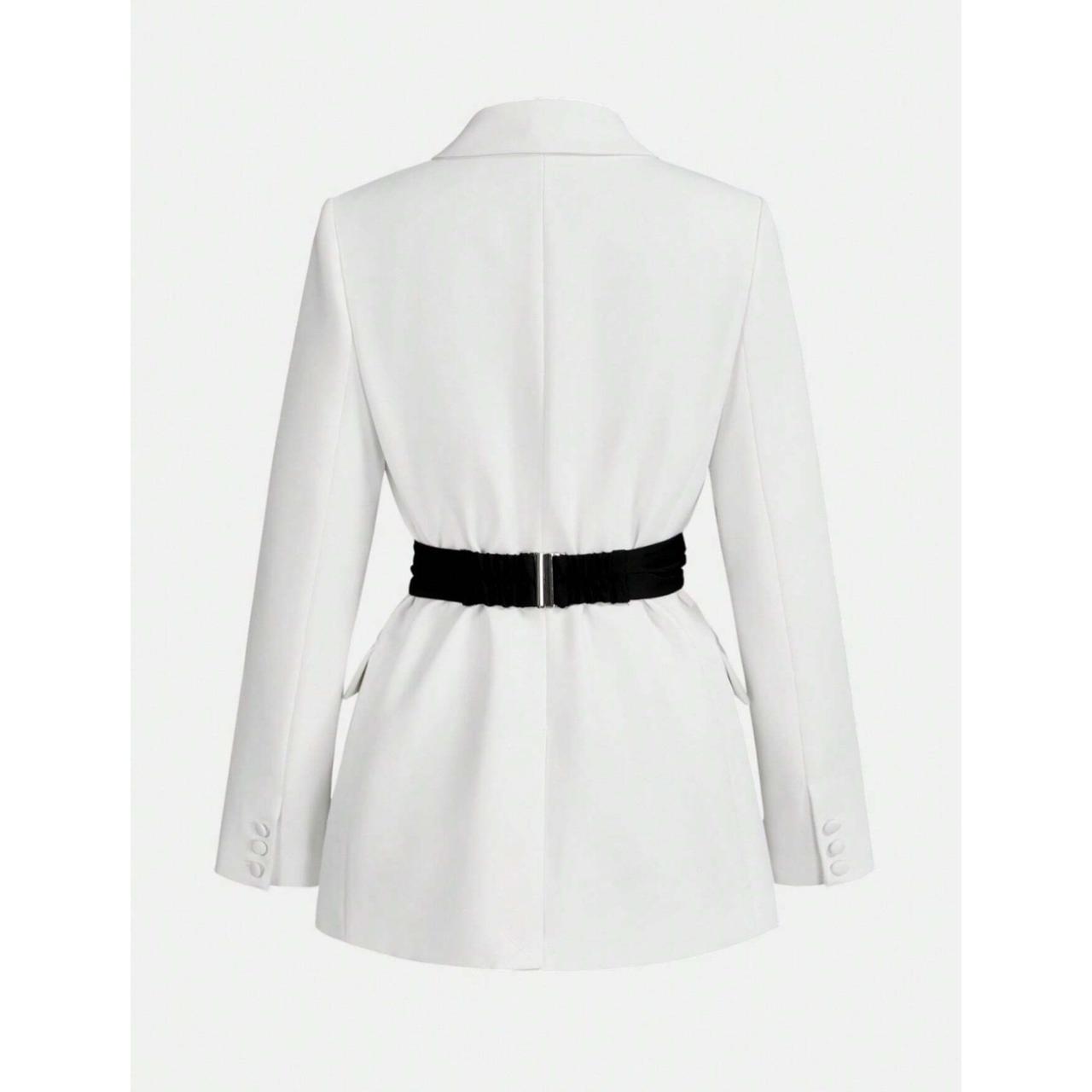 Blazer con solapa y Cinturón Lazo