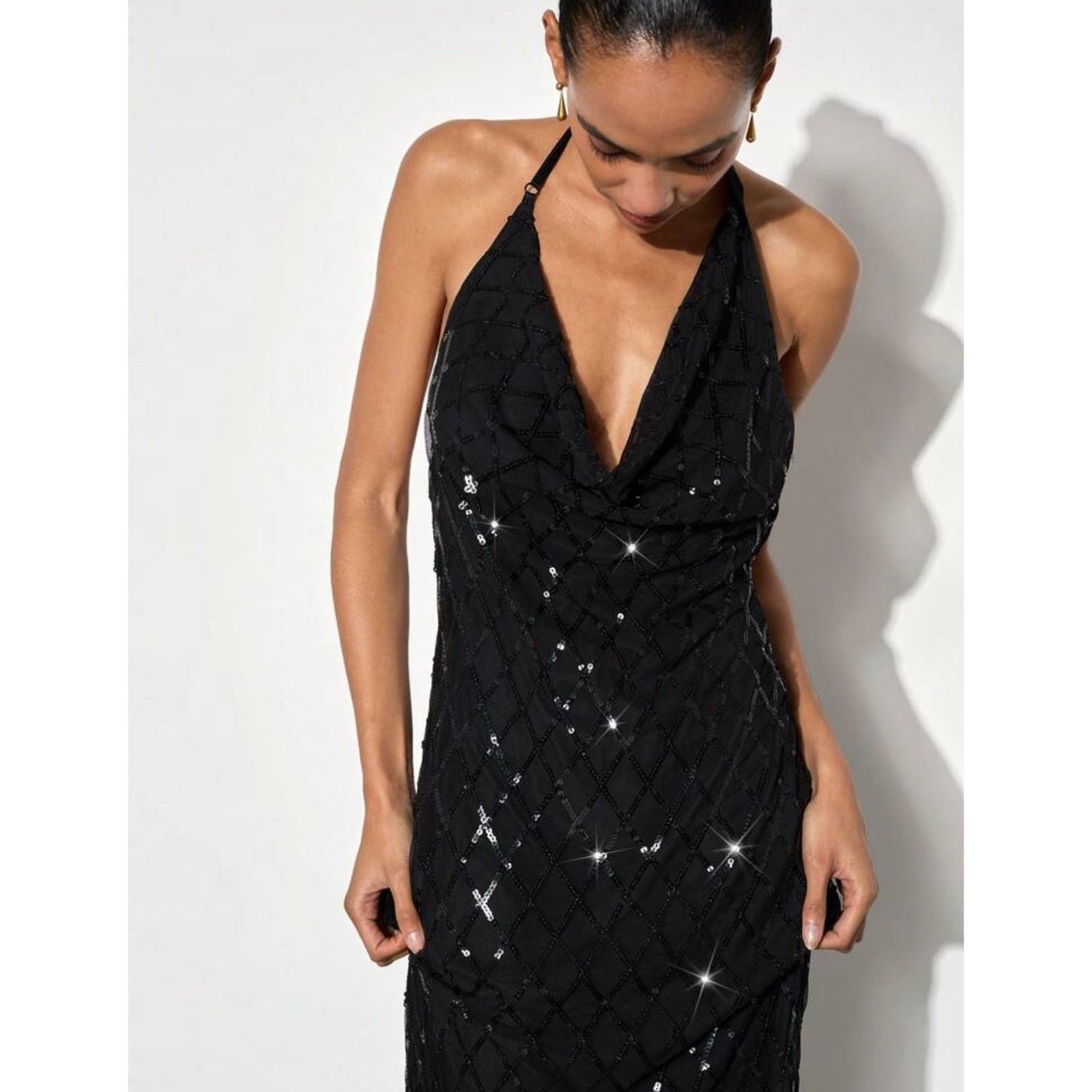 Vestido Cuello Halter en Lentejuela y Flecos
