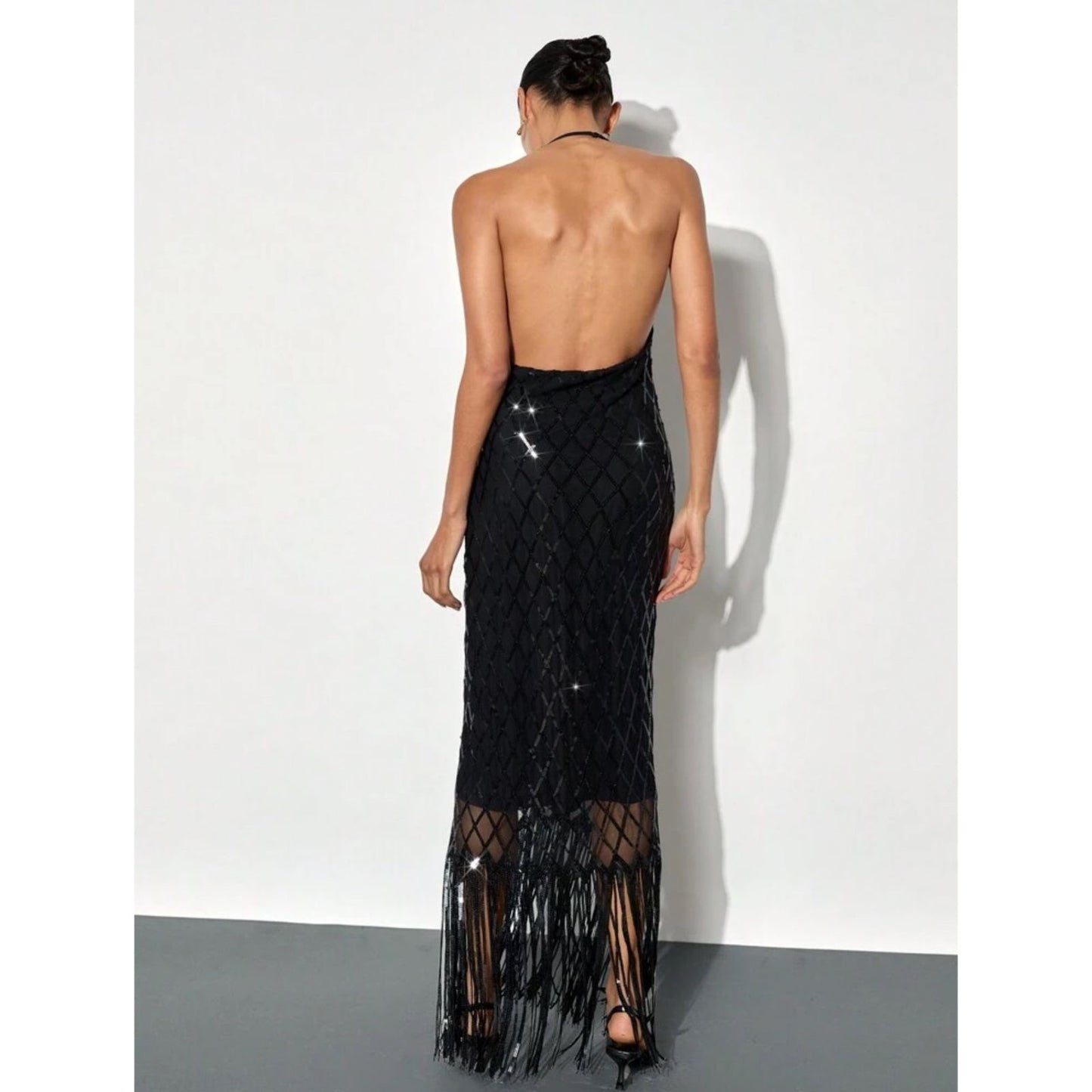 Vestido Cuello Halter en Lentejuela y Flecos
