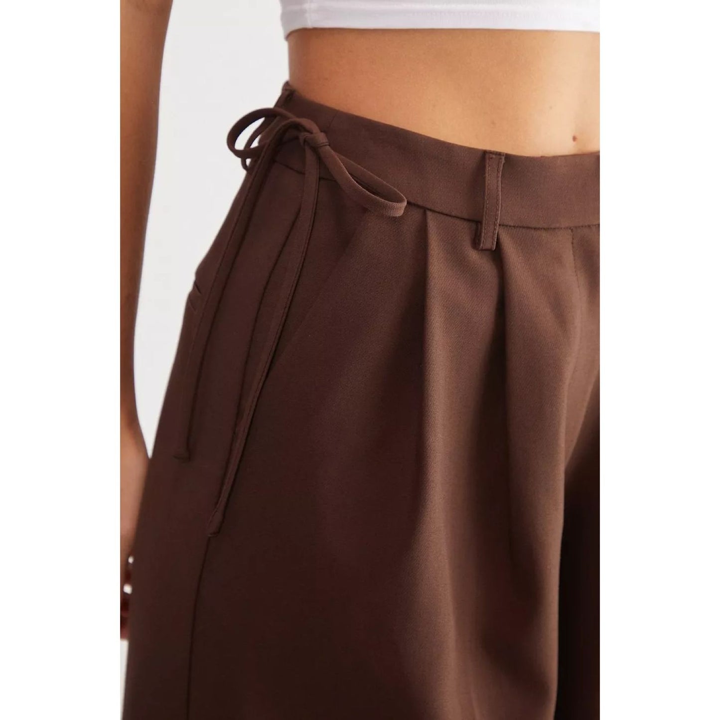 Set Top Strapless Cut Out y Pantalón