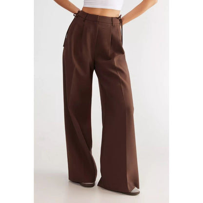 Set Top Strapless Cut Out y Pantalón