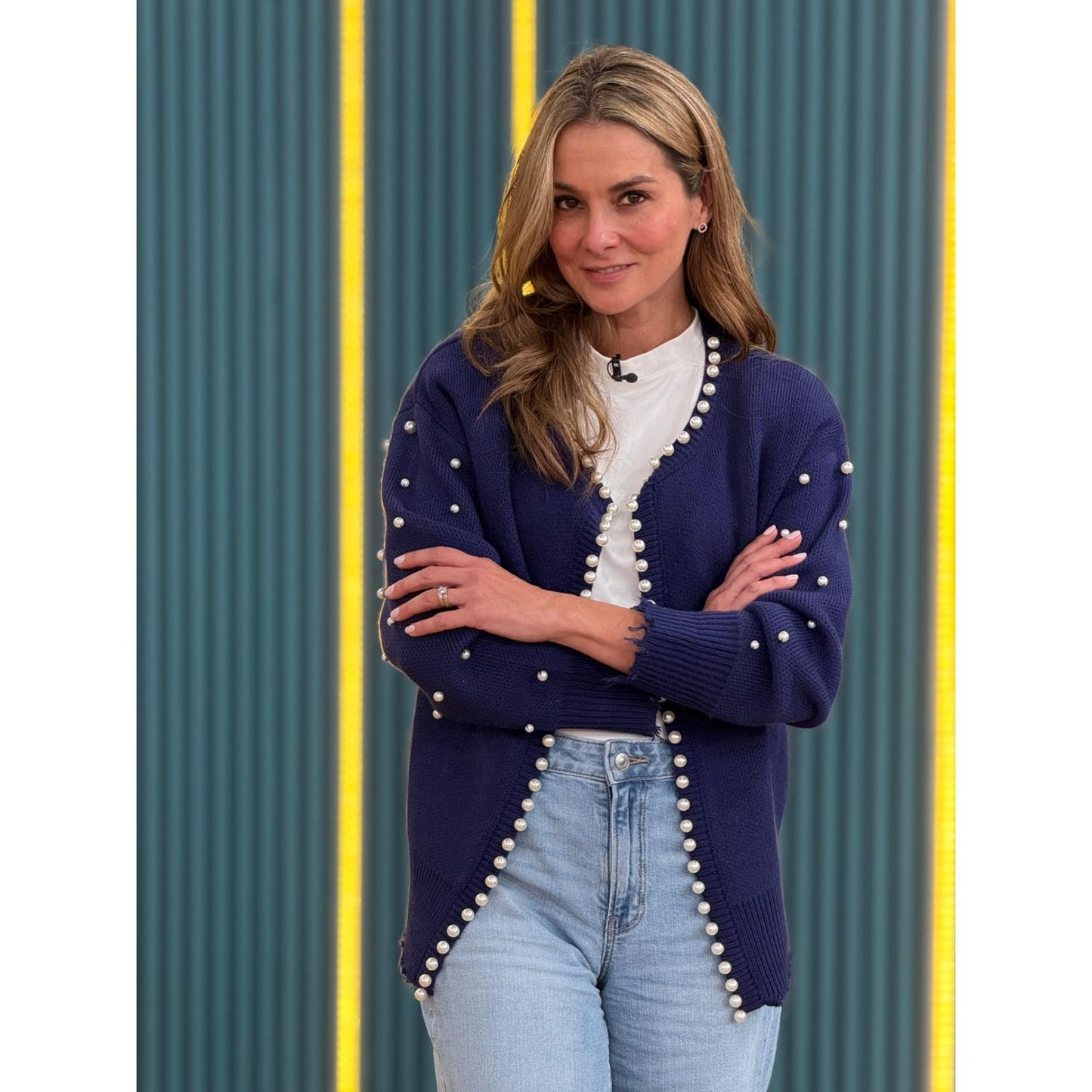 Cardigan con Apliques en Perlas
