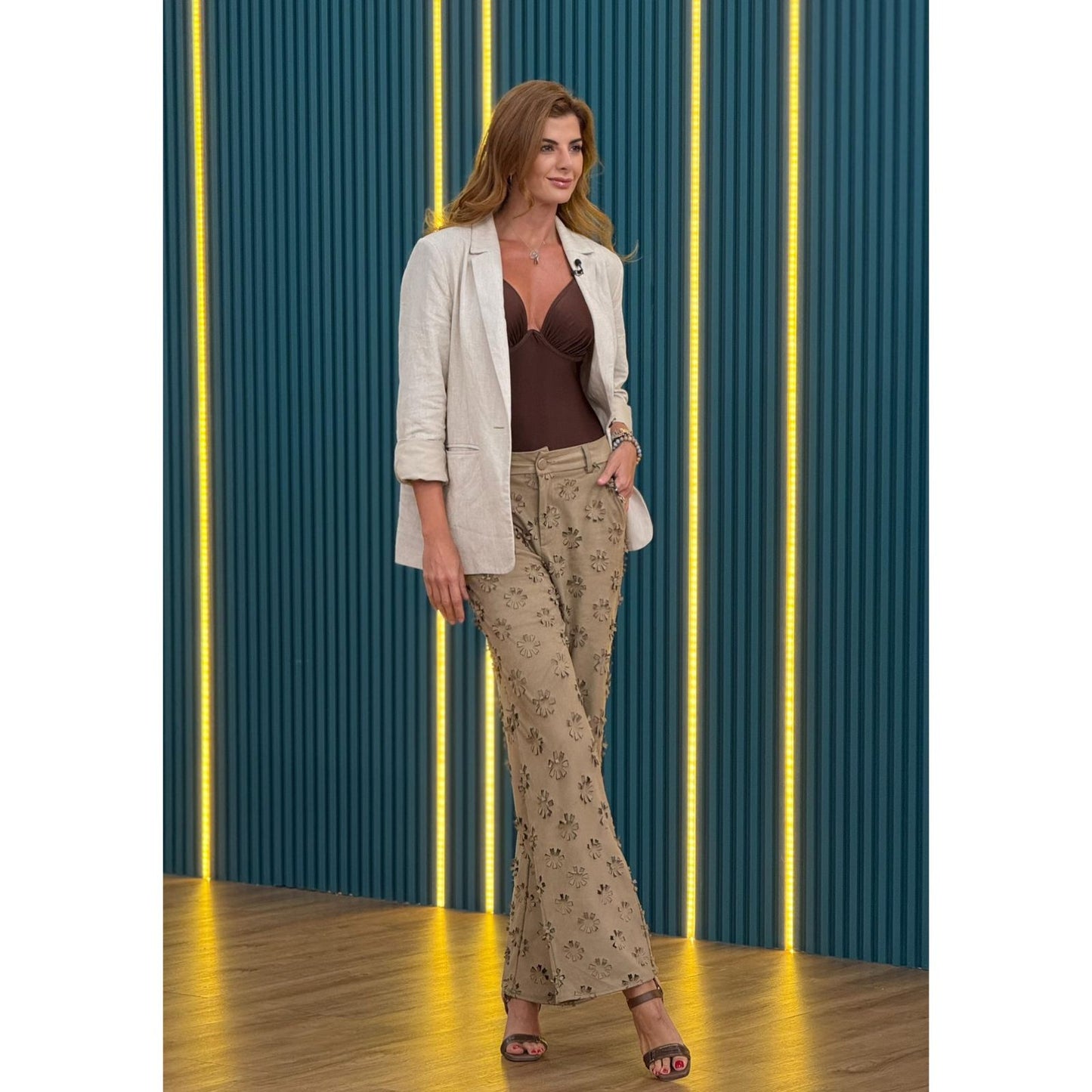 Pantalón en Gamuza Floral
