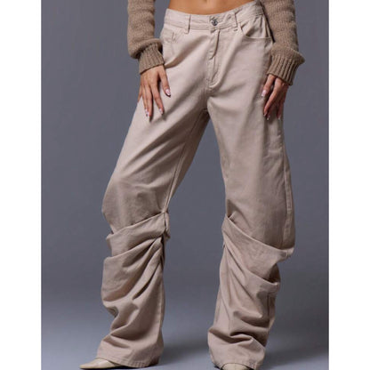 Pantalón tipo cargo contemporáneo
