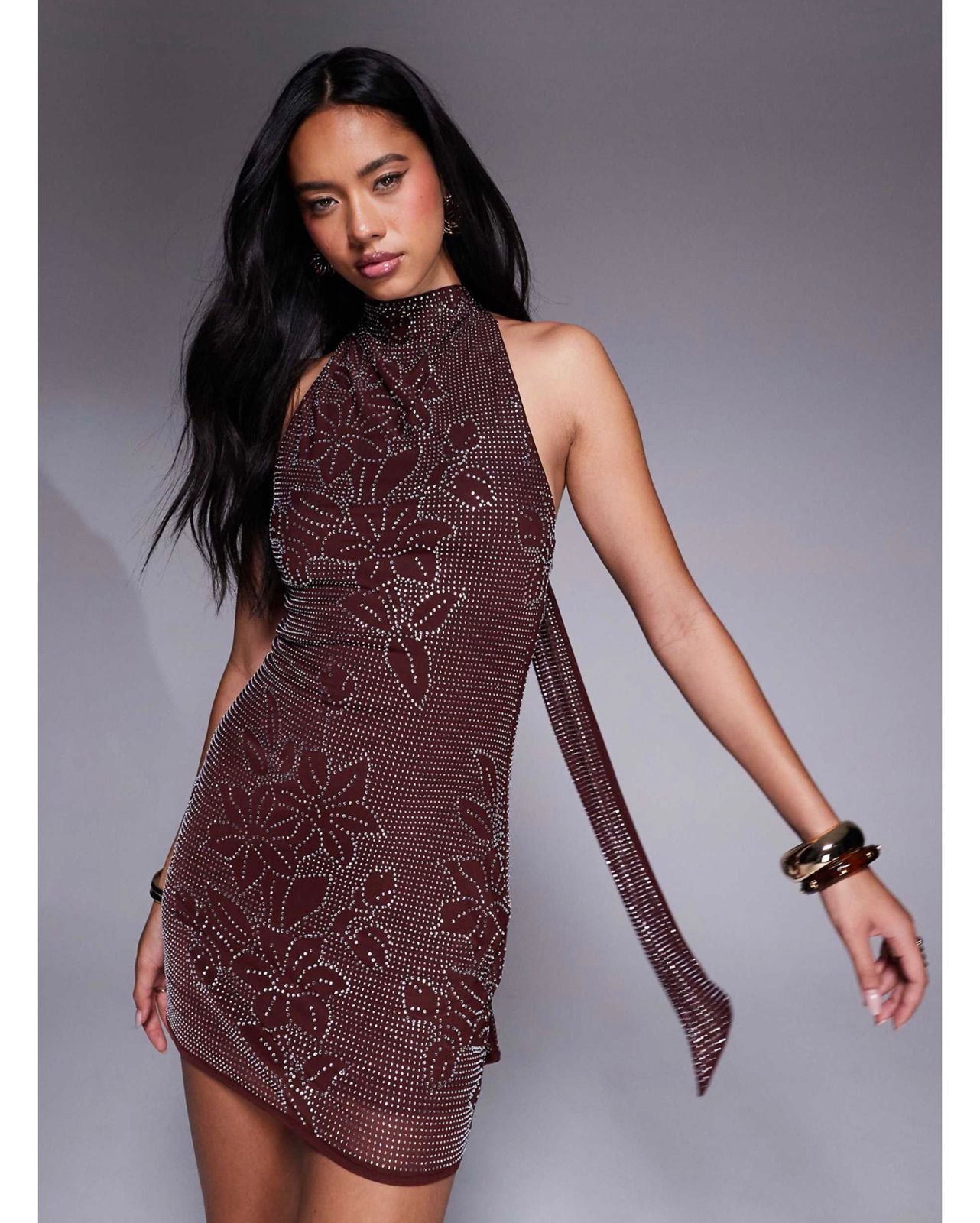 Vestido Cuello Halter con Rhinestones Vm