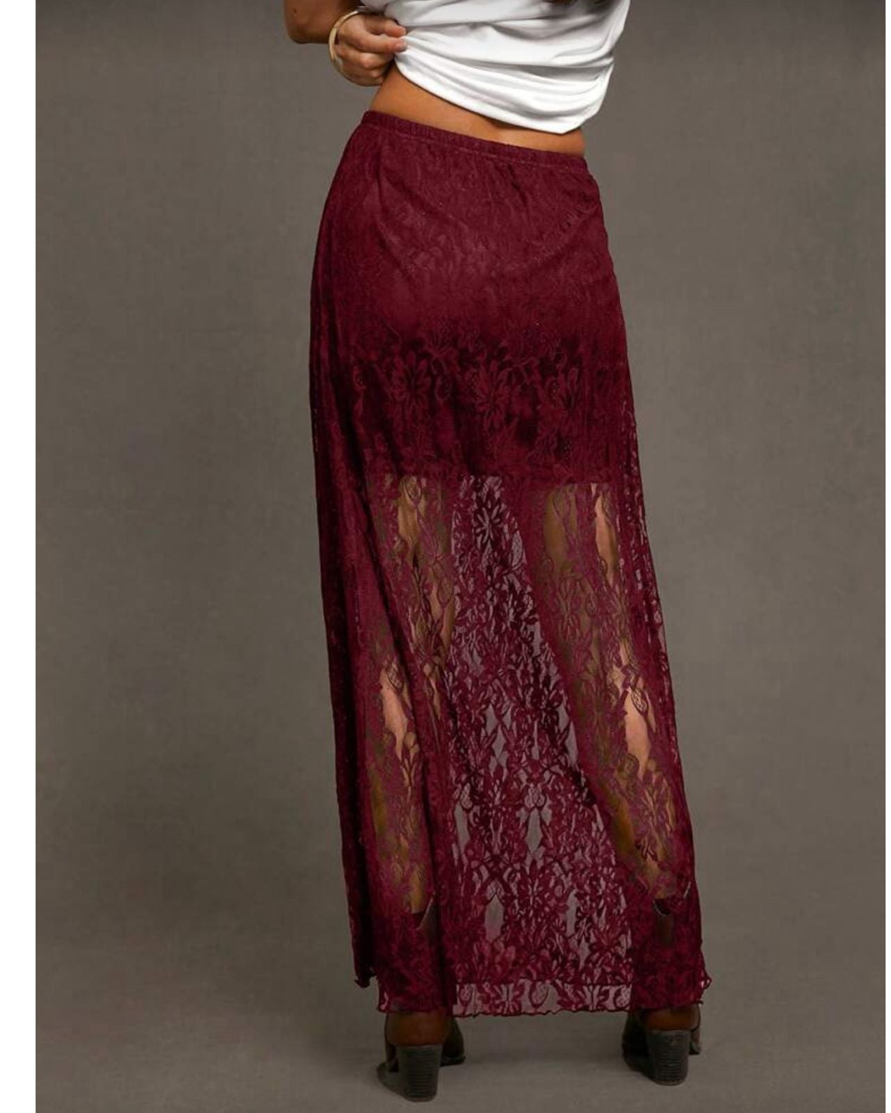 Maxi Falda en Encaje con Transparencia  Vm