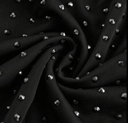 Vestido Cuello Alto con Rhinestones Mc