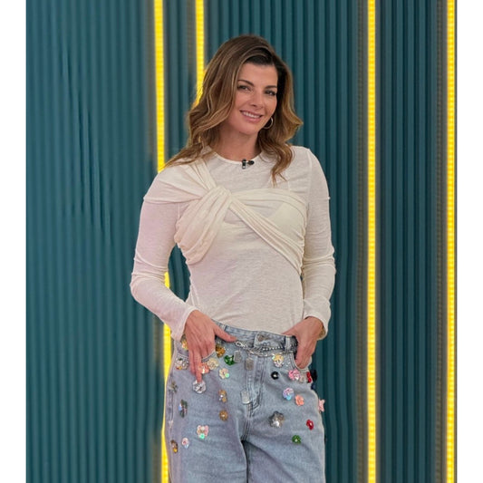 Top con Detalle en el Busto