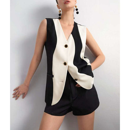 Chaleco Bicolor con Cuello V